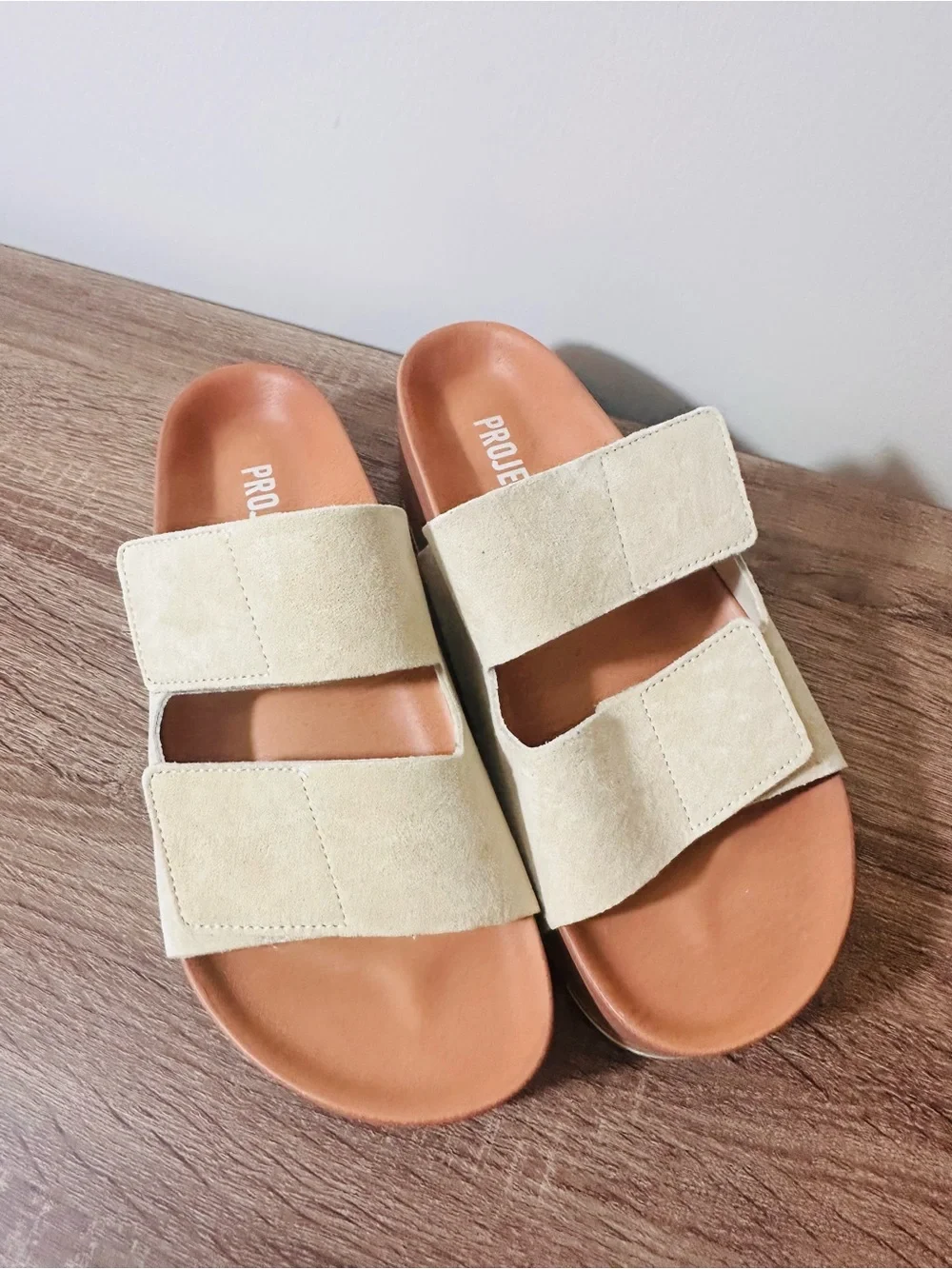 Project cloud, platform adjustable sandals